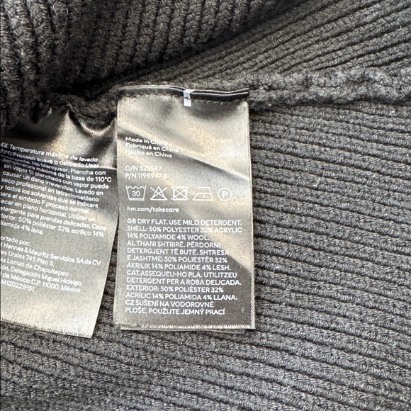 H&M Black Ribbed V-Neck Cardigan - Picture 5 of 5